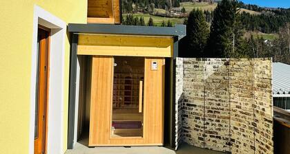 Holiday Home 'Ma-inz.eu' with Mountain View, Private Terrace & Wi-Fi