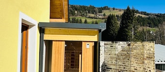 Holiday Home 'Ma-inz.eu' with Mountain View, Private Terrace & Wi-Fi