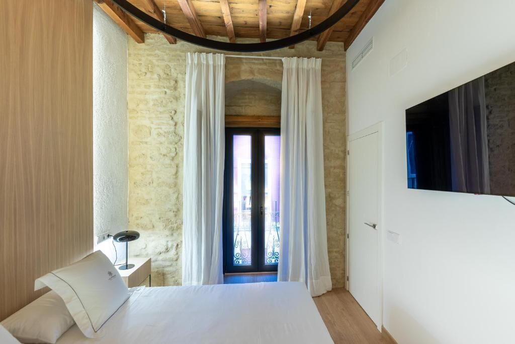 Apartment | In-room safe, iron/ironing board, free WiFi