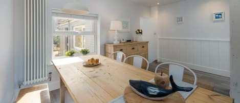 House | 3 bedrooms, Internet