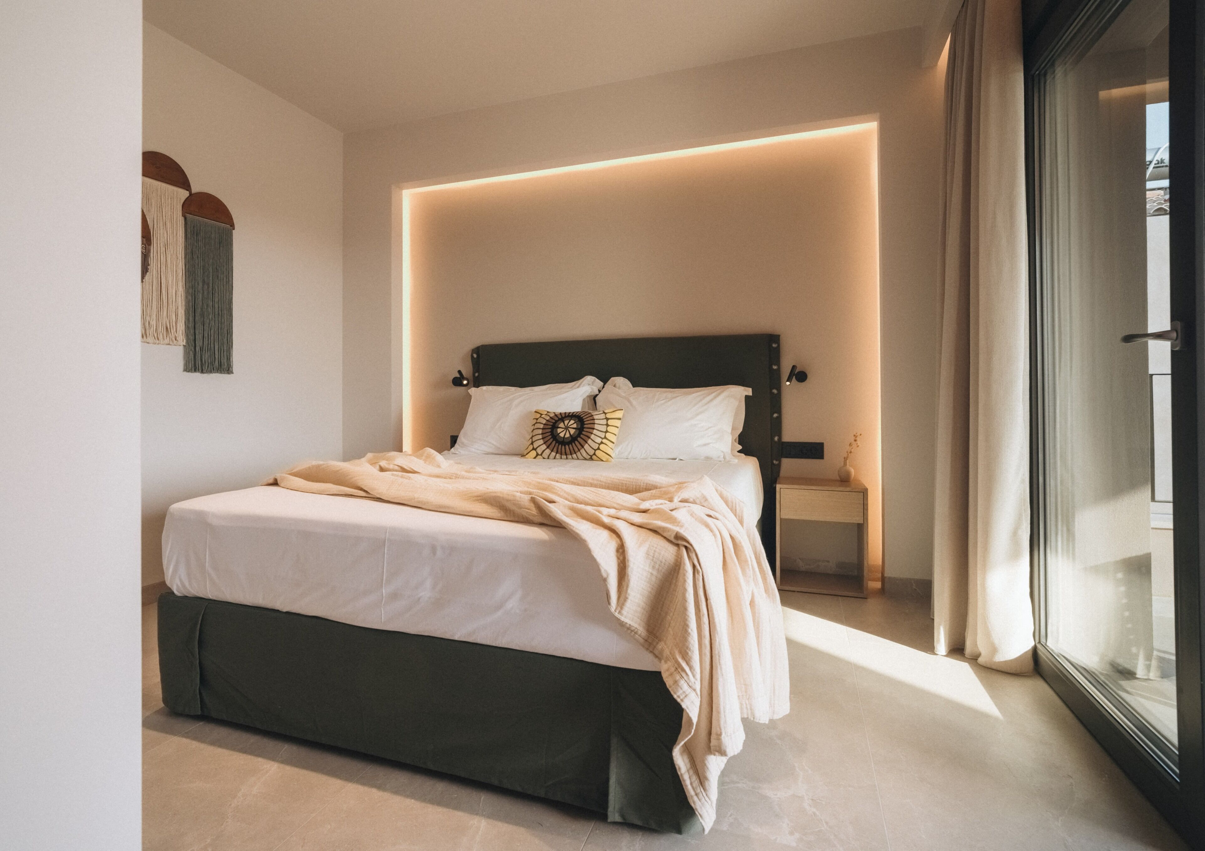 Zimmersafe, schallisolierte Zimmer, Bügeleisen/Bügelbrett