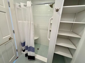 Bathroom - Original School House in the Heart of Chatham (Chatham)