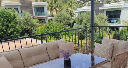 Serene 2-bedroom house with AC in charming Bodrum Akyarlar balcony sea view