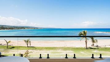 Villa, 5 chambres, vue plage | Terrasse/Patio