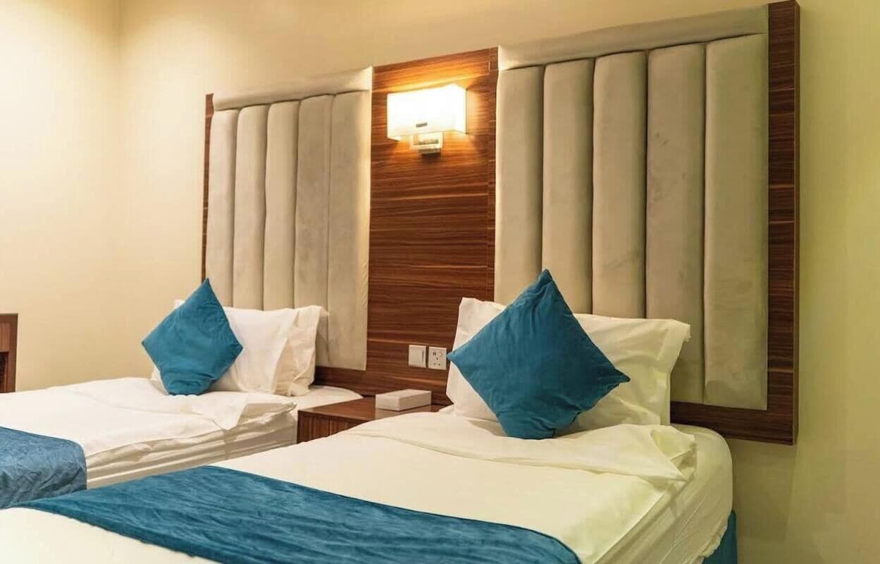 Cortinas opacas y sistema de insonorización