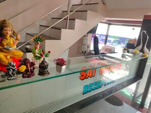 Reception - Hotel Sai Nanda Shirdi (Shirdi)