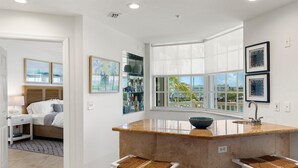 Room - Sunset Paradise at Sunset Marina-2 bed 2 bath oceanfront condo (Key West)