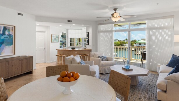 Living area - Sunset Paradise at Sunset Marina-2 bed 2 bath oceanfront condo (Key West)