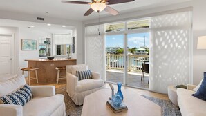 Living area - Sunset Paradise at Sunset Marina-2 bed 2 bath oceanfront condo (Key West)