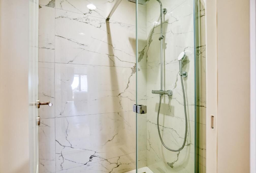 Appartement Exclusif, vue mer | Salle de bain
