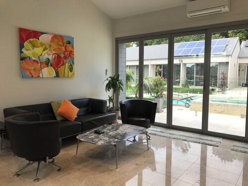 Paradise Country Living, Nature Retreat near Beaches & Private Chef Fine Dining