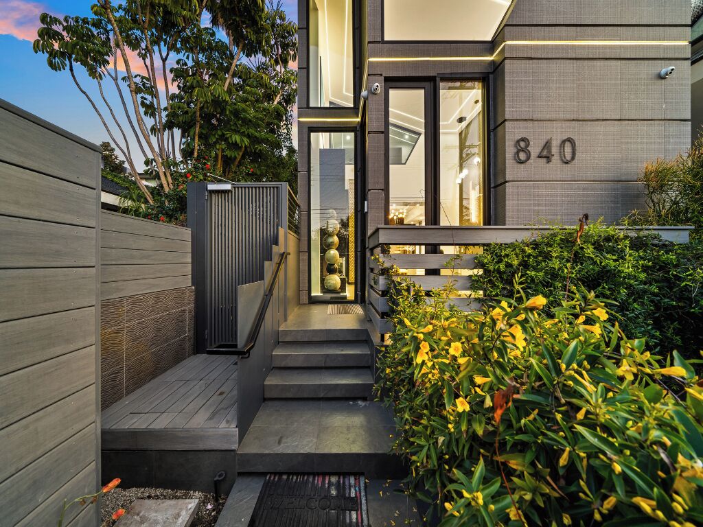 Apartment (5 Bedrooms) | Exterior