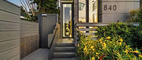 Apartment (5 Bedrooms) | Exterior