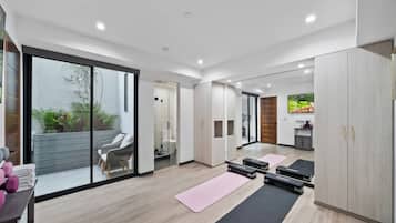 Apartment (5 Bedrooms) | Exterior