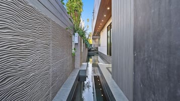 Apartment (5 Bedrooms) | Exterior
