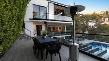 Apartment (4 Bedrooms) | Außenbereich
