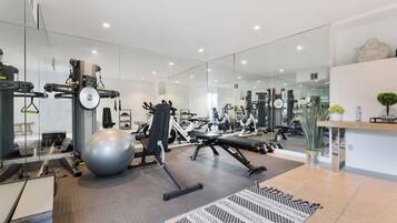Apartment (4 Bedrooms) | Fitnessbereich innen