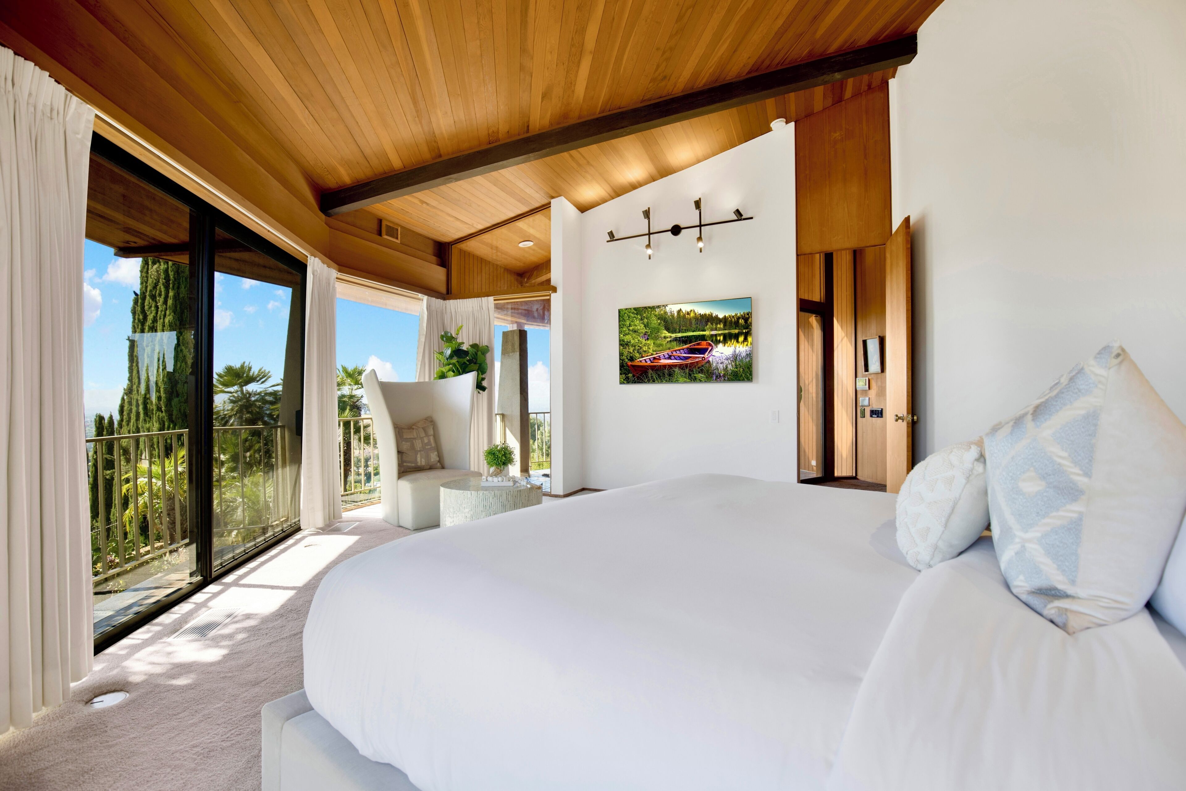 Apartment (Multiple Bedrooms) | Exterior