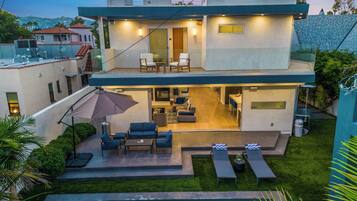 Apartamento (4 Bedrooms) | Fachada