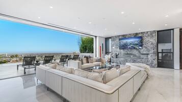 Villa (3 Bedrooms) | Exterior