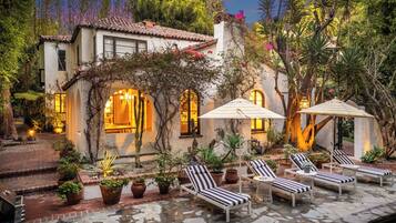 Apartment (4 Bedrooms) | Exterior