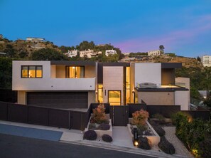 Exterior - Swallow Sanctuary (West Hollywood)