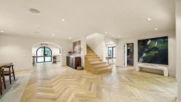 Villa (4 Bedrooms) | Außenbereich