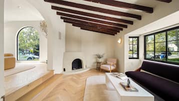 Villa (4 Bedrooms) | Außenbereich