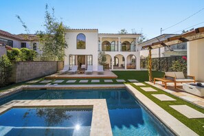 Villa (4 Bedrooms) | Exterior - Bella Villa (Los Angeles)