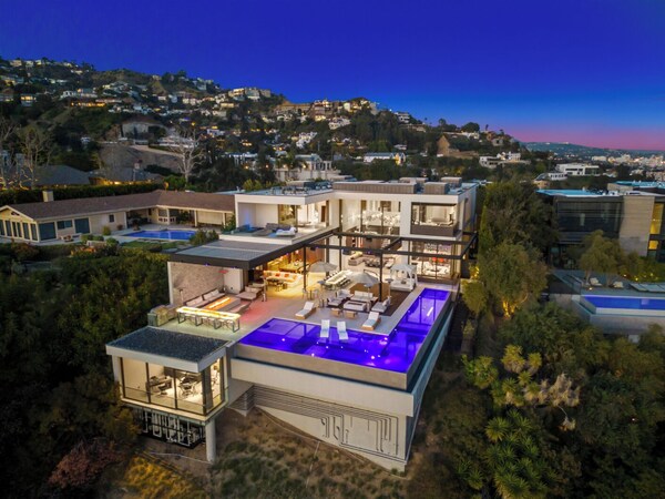 Collingwood - Beverly Hills, CA