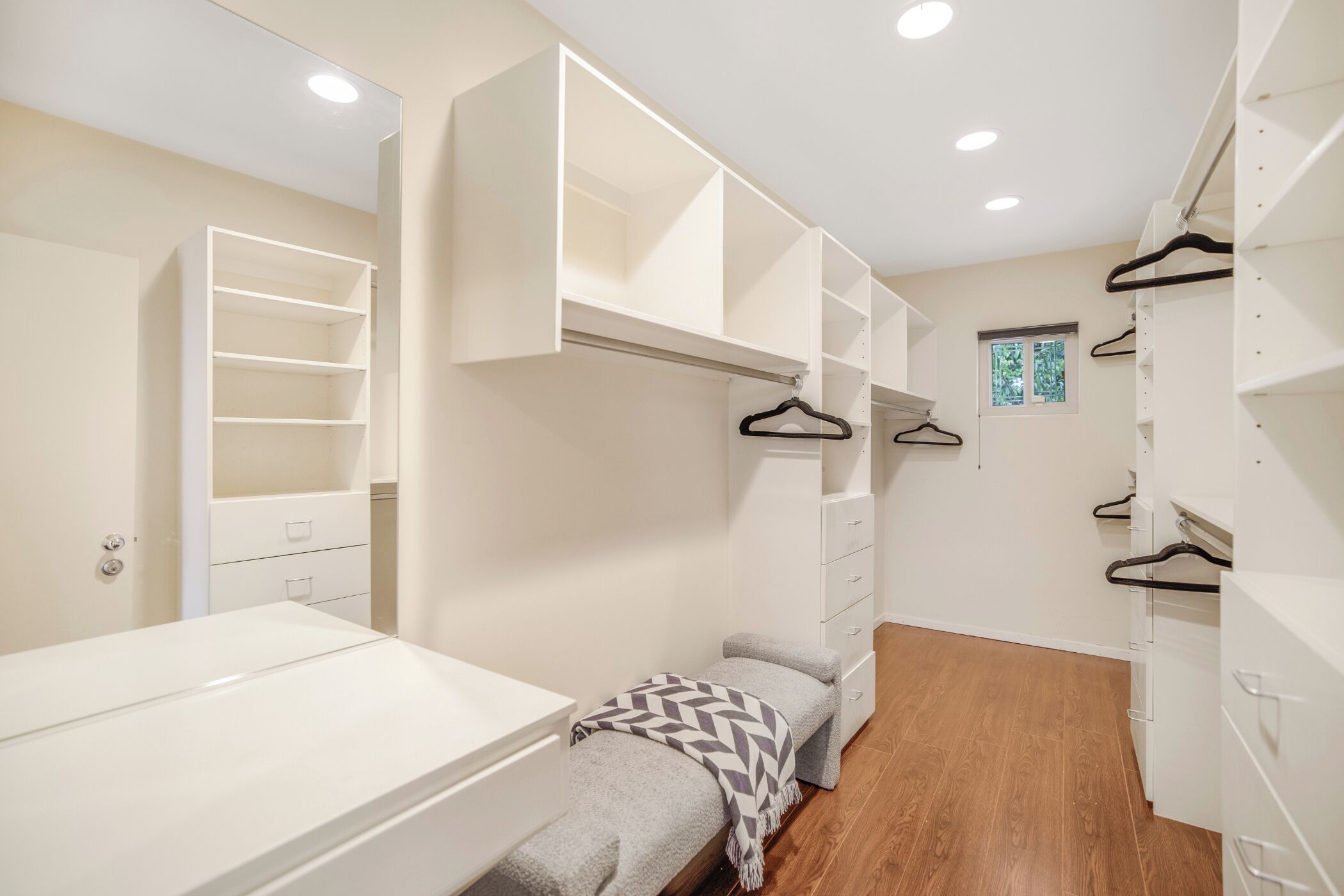 Villa (5 Bedrooms) | Wardrobe