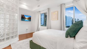 Villa (5 Bedrooms) | 5 bedrooms, iron/ironing board, bed sheets