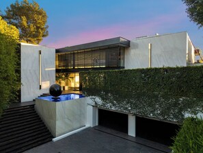 Apartment (5 Bedrooms) | Exterior - London Dream (West Hollywood)