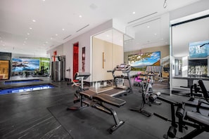 Exterior - London Dream (West Hollywood)