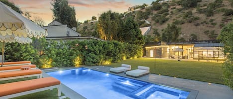 Vila (3 Bedrooms) | Bagian depan properti