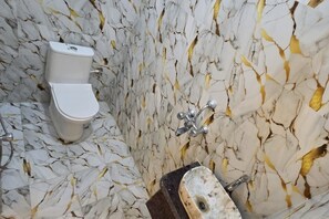 Habitación Deluxe doble, vistas al jardín | Baño