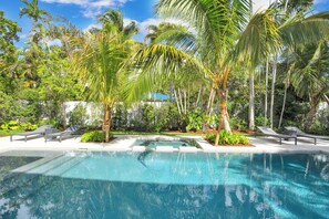 Exterior - Villa Celine (Miami)