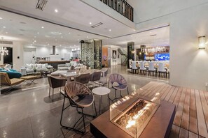 Exterior - Alta Royale (West Hollywood)