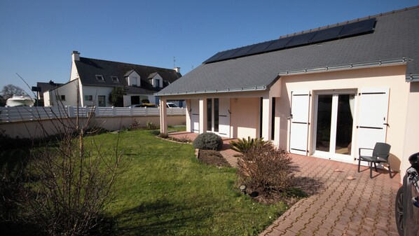 Exterior - Vrbo Property (Billiers)