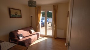 Living area - Vrbo Property (Billiers)