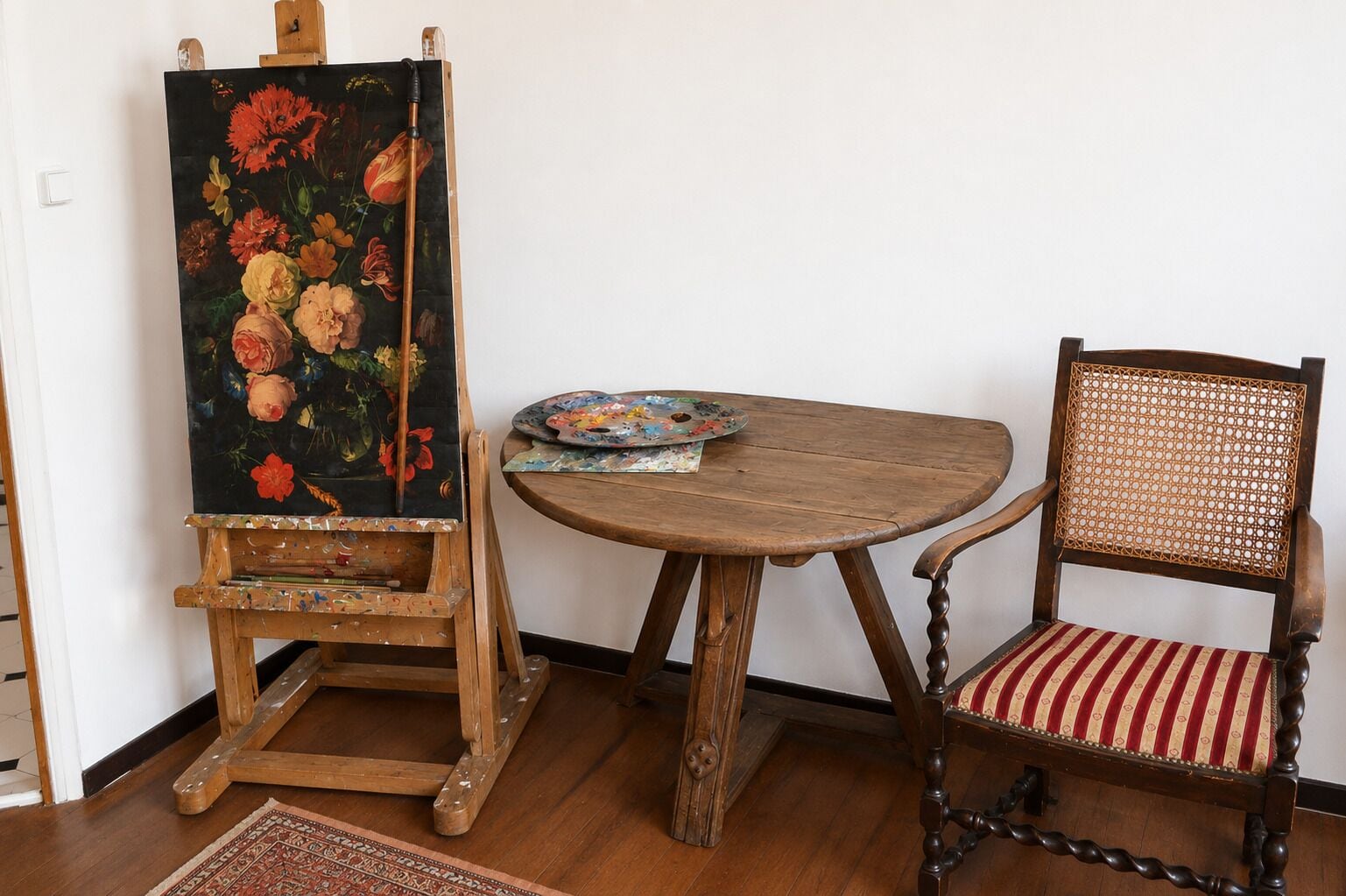 Habitación doble clásica, vista al jardín | Decoración personalizada, muebles diferentes y cortinas blackout 