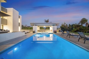 Apartment (6 Bedrooms) | Exterior