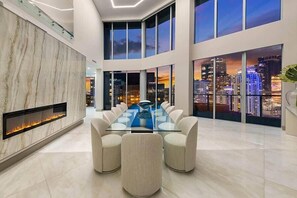 Dining - Infinity Penthouse (Miami)