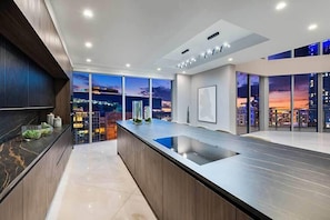 Exterior - Infinity Penthouse (Miami)