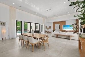 Exterior - Villa Grace (Miami)