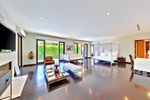 Exterior - Alta Paradise (Beverly Hills)