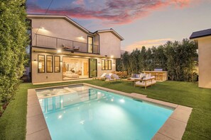 Apartment (5 Bedrooms) | Exterior