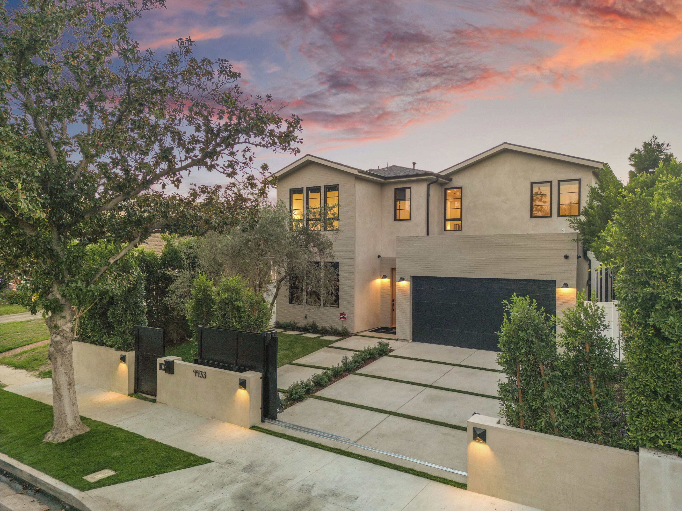 Apartment (5 Bedrooms) | Front of property