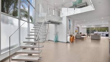 Apartamento (5 Bedrooms) | Fachada