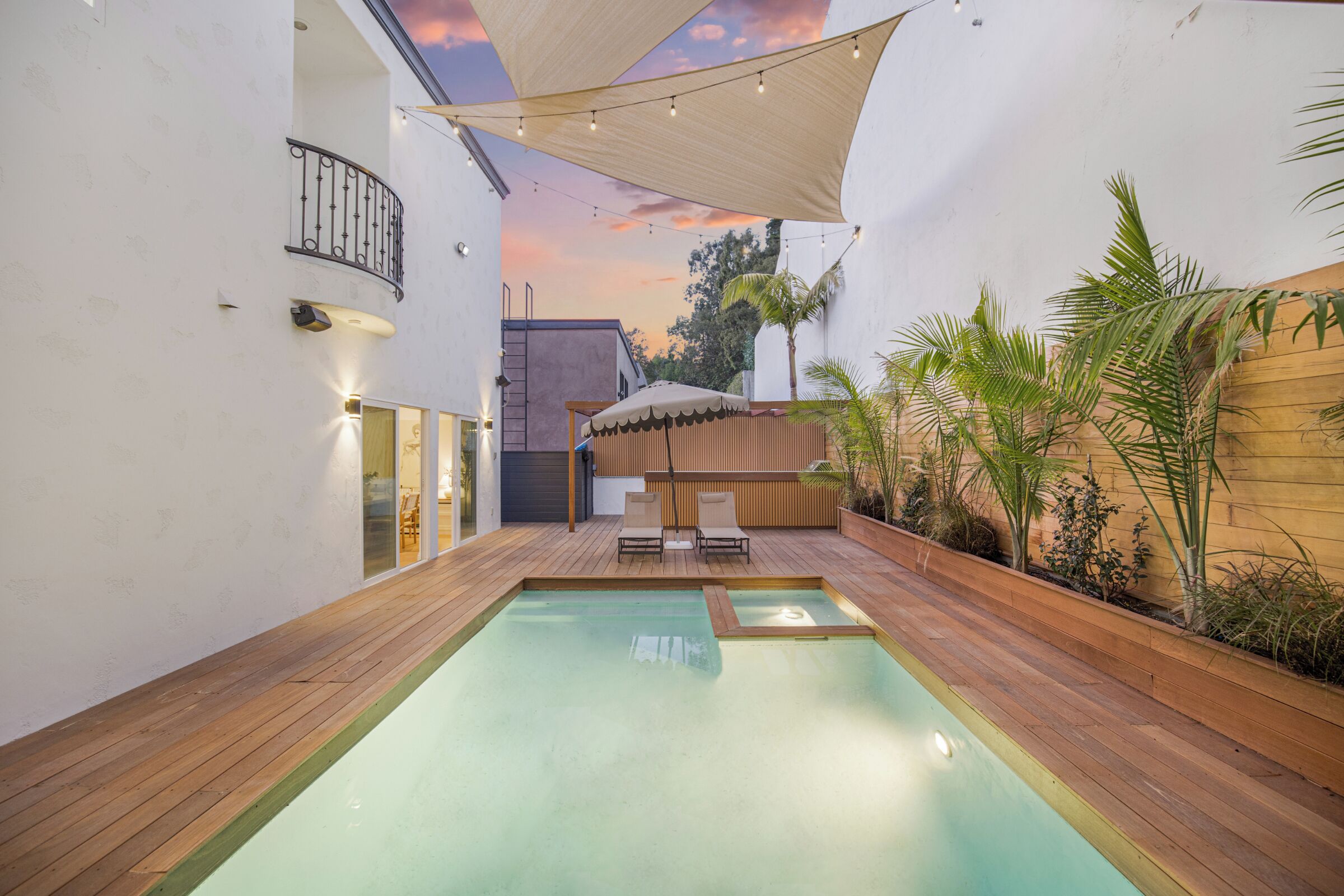 Apartamento (5 Bedrooms) | Fachada
